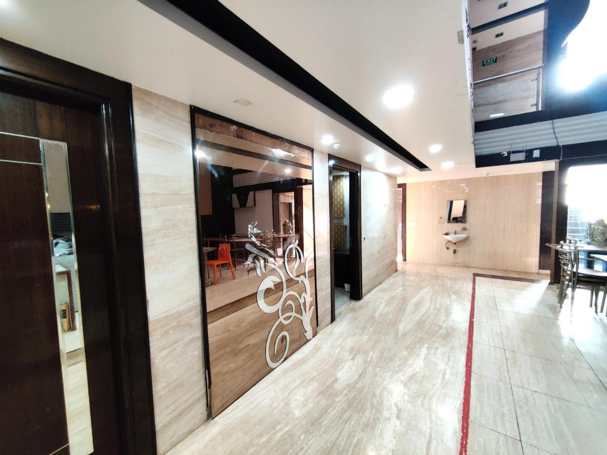 Stay At Hotel Pride, Delhi, Near Karol Bagh Metro Delhi (National Capital Territory of India) Dış mekan fotoğraf