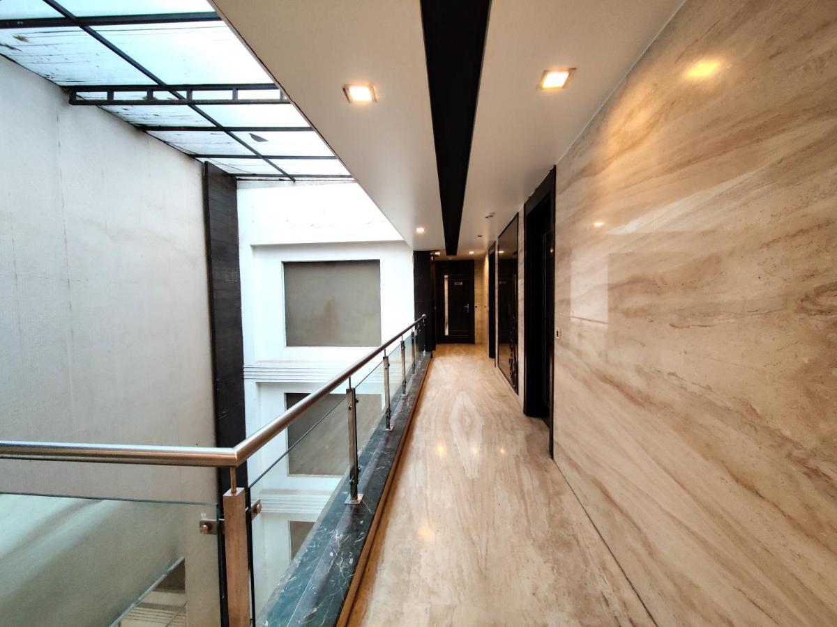 Stay At Hotel Pride, Delhi, Near Karol Bagh Metro Delhi (National Capital Territory of India) Dış mekan fotoğraf