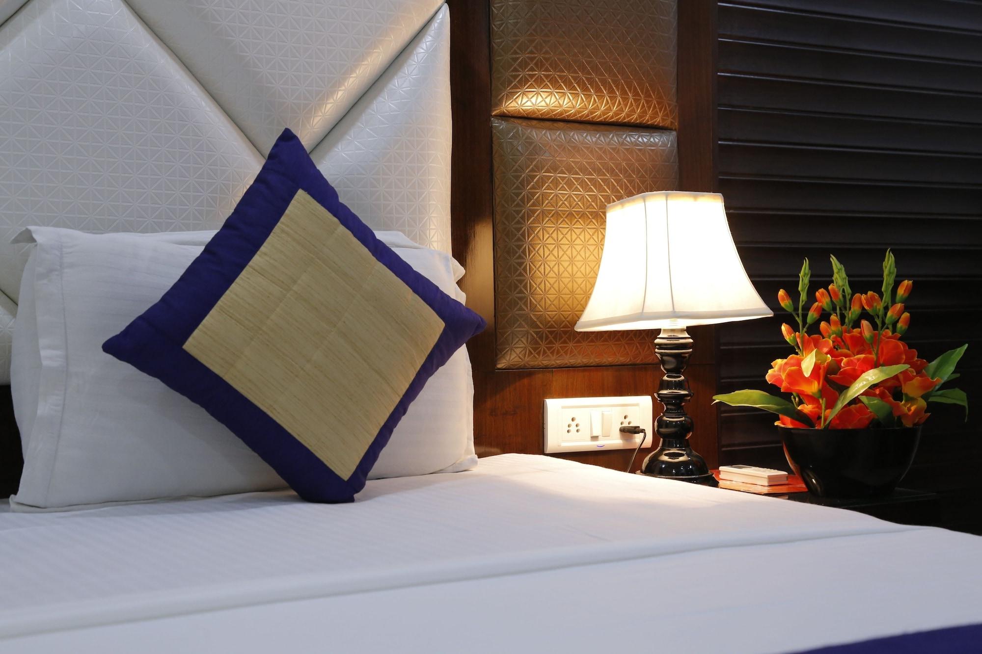 Stay At Hotel Pride, Delhi, Near Karol Bagh Metro Delhi (National Capital Territory of India) Dış mekan fotoğraf