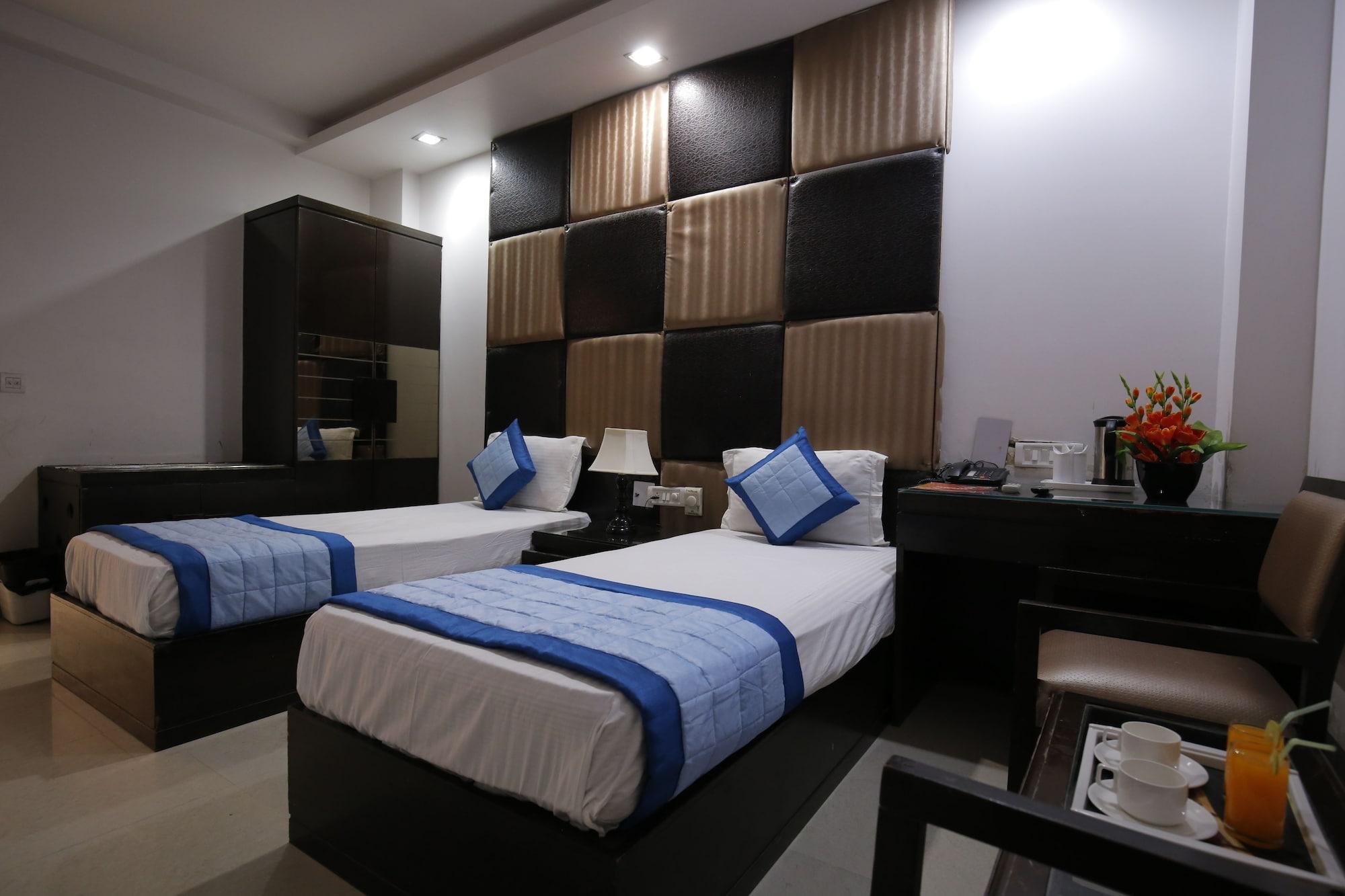 Stay At Hotel Pride, Delhi, Near Karol Bagh Metro Delhi (National Capital Territory of India) Dış mekan fotoğraf