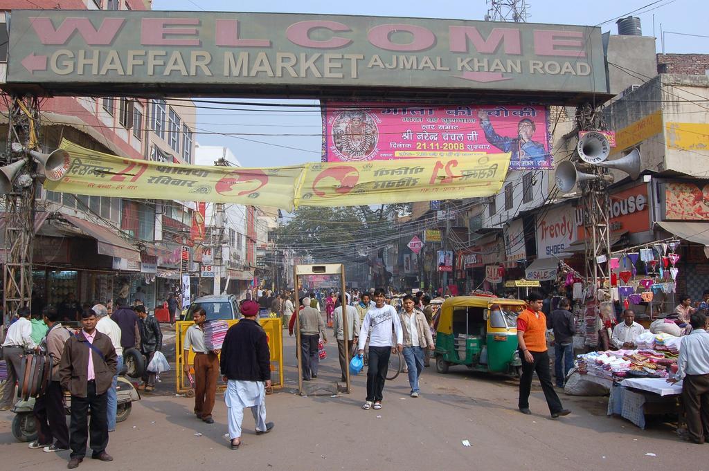 Stay At Hotel Pride, Delhi, Near Karol Bagh Metro Delhi (National Capital Territory of India) Dış mekan fotoğraf